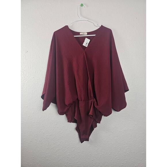 entro Tops - NWT Entro Burgundy V-Neck Kimono Style Bodysuit